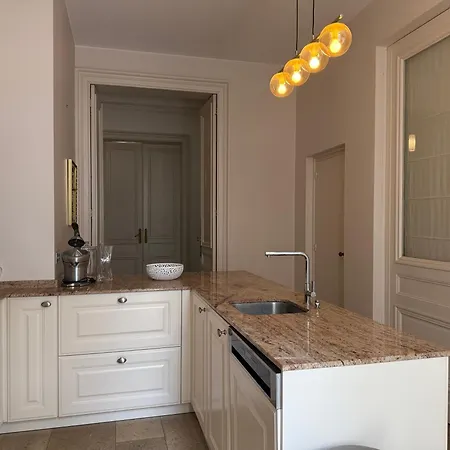 Villa La Du Consulat - Particulier - Ascenseur - Piscine - *